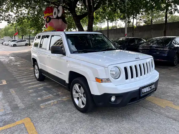 Jeep Freelancer 2014