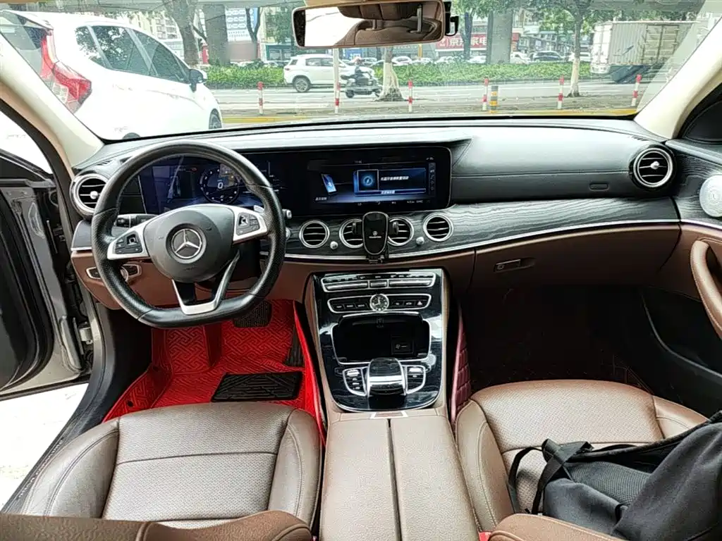 Mercedes-Benz E-Class 2016 — фото 10