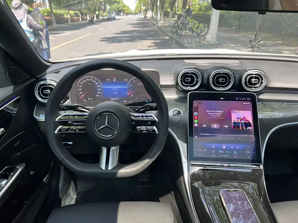 Mercedes-Benz C-Class 2024 — фото 23