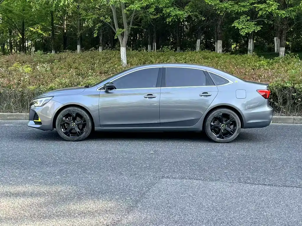 Roewe i6 MAX 2022 — фото 4