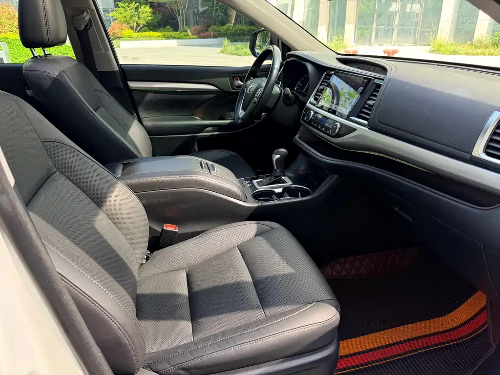 Toyota Highlander 2018 — фото 20