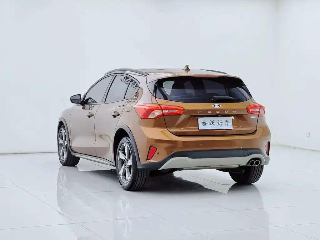Ford Focus Active 2020 — фото 34