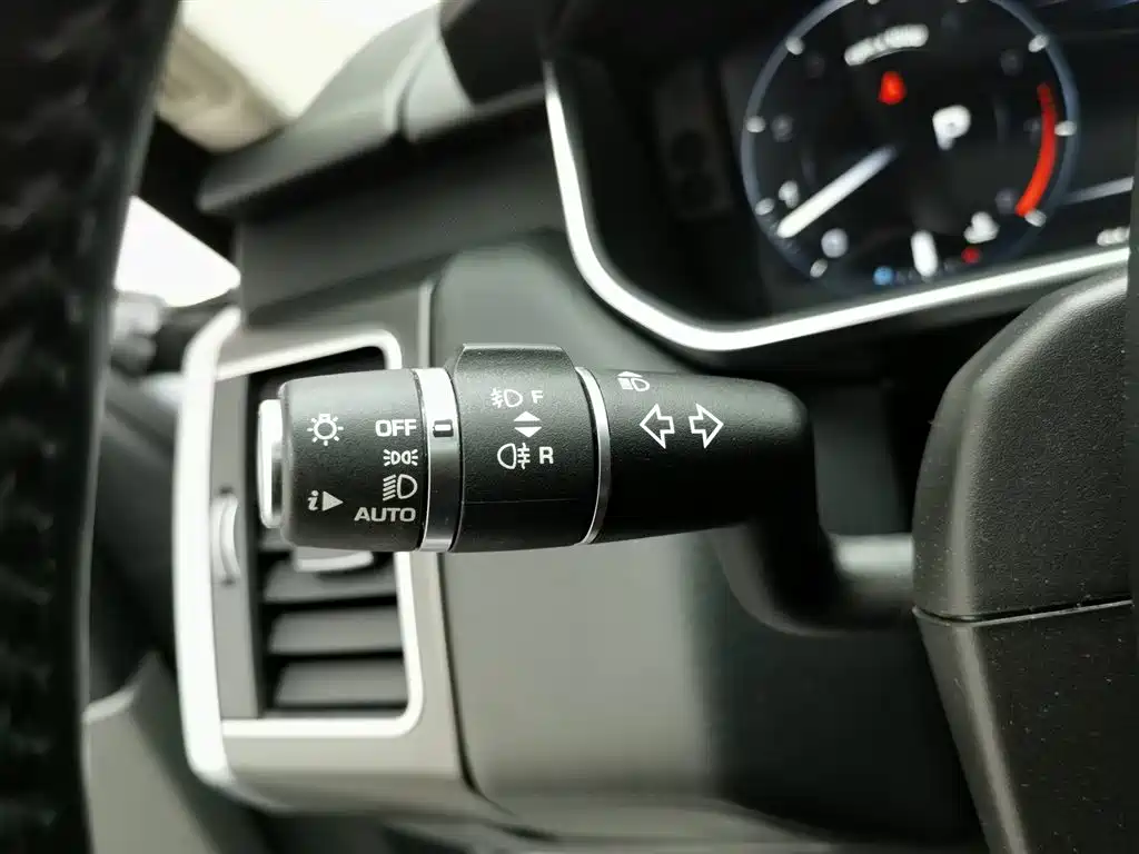Land Rover Sport 2015 — фото 21
