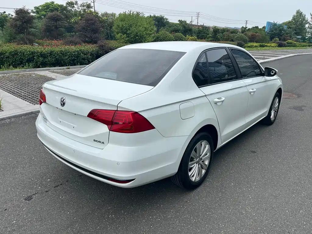 Volkswagen Bora 2021