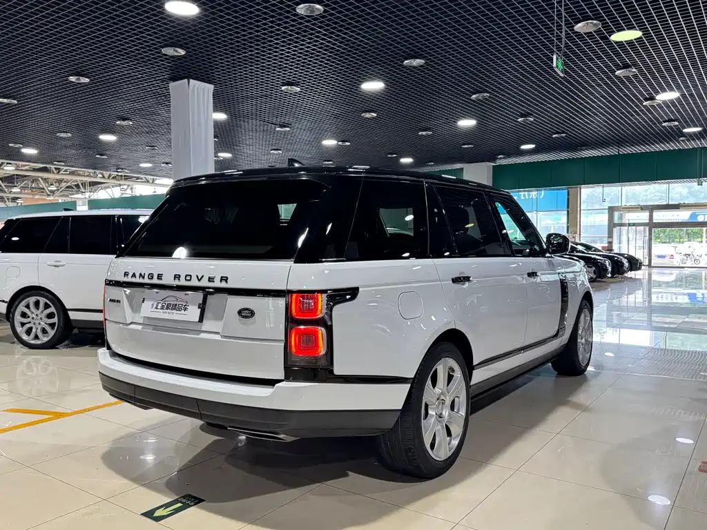 Land Rover Range Rover 2019 — фото 17
