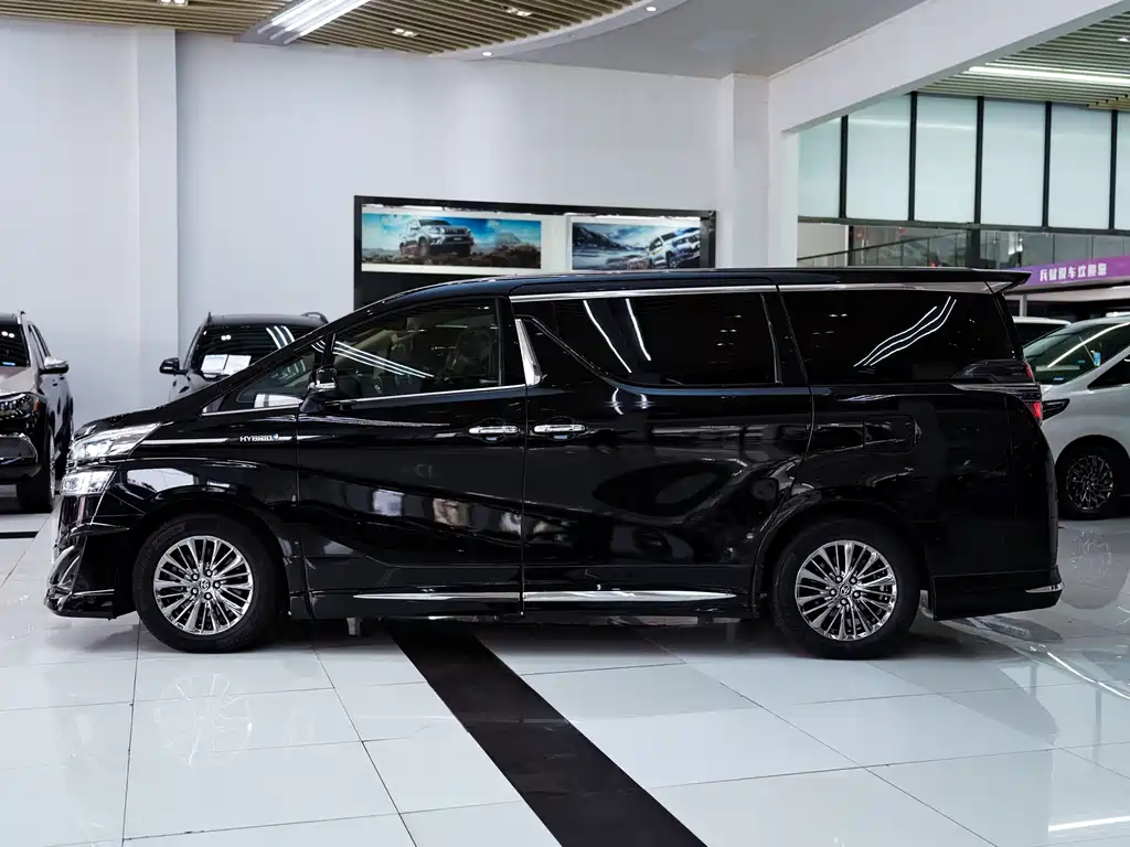 Toyota Vellfire 2020 — фото 3