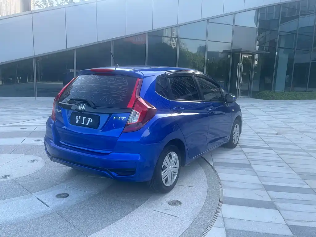 Honda Fit 2018 — фото 6