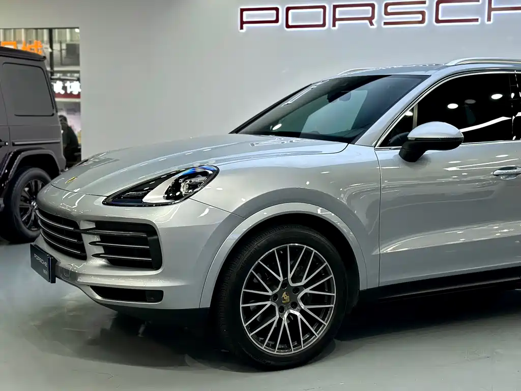 Porsche Cayenne 2022 — фото 27