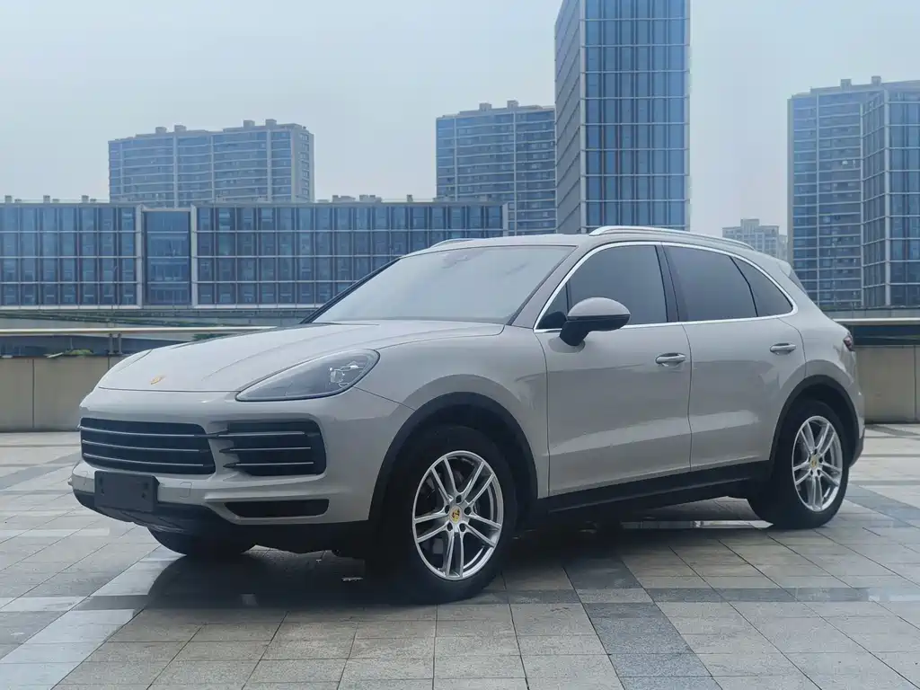 Porsche Cayenne 2018 — фото 1