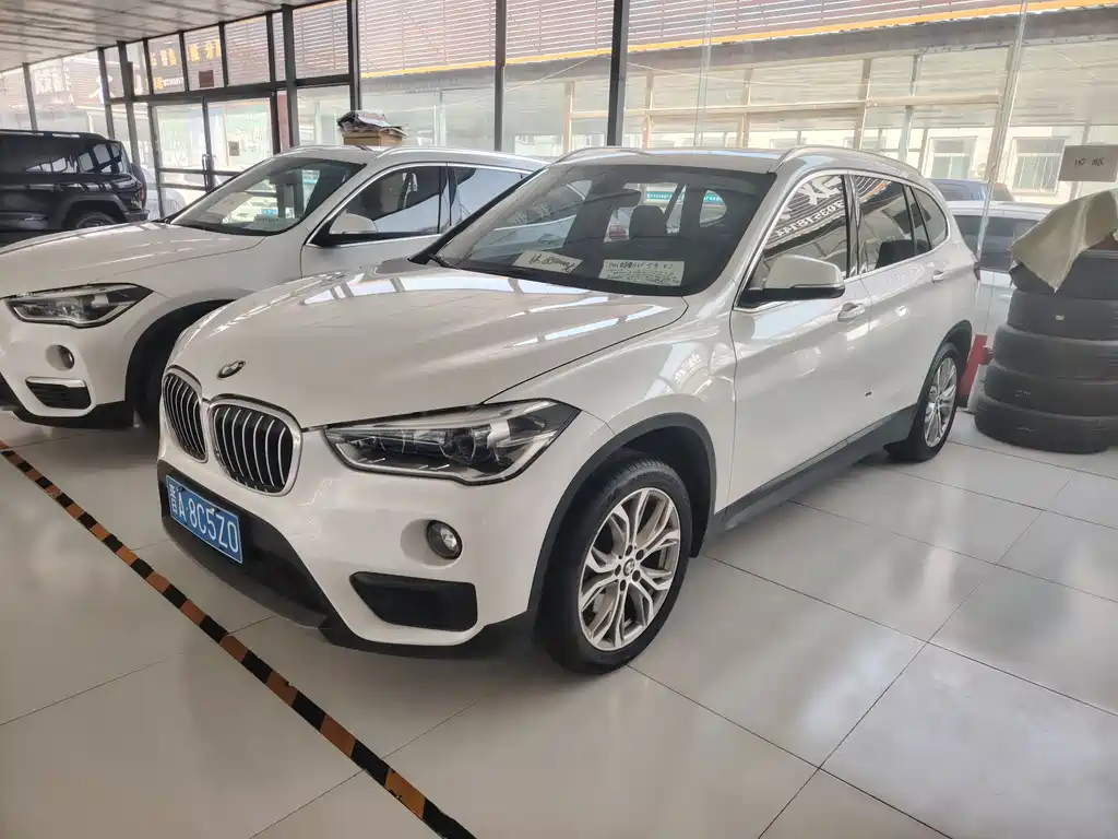 BMW X1 2018 — фото 1