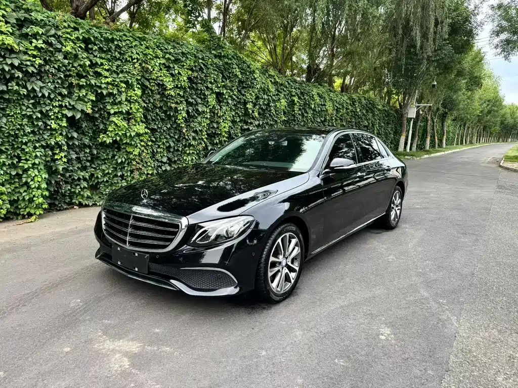 Mercedes-Benz E-Class 2017 — фото 1