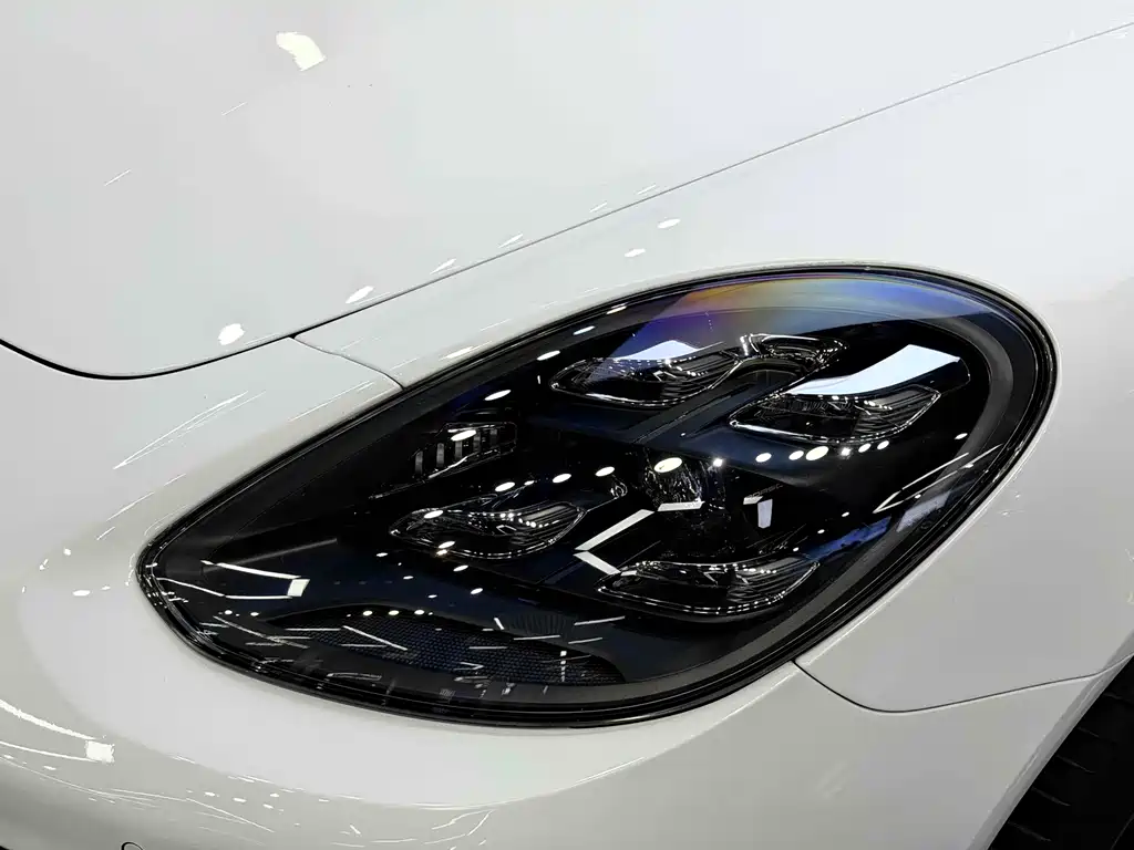 Porsche Panamera 2023 — фото 13