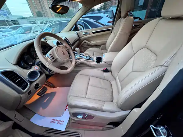 Porsche Cayenne 2013
