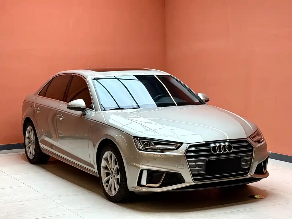 Audi A4L 2020