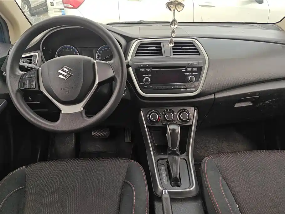 Suzuki S-Cross 2014 — фото 12