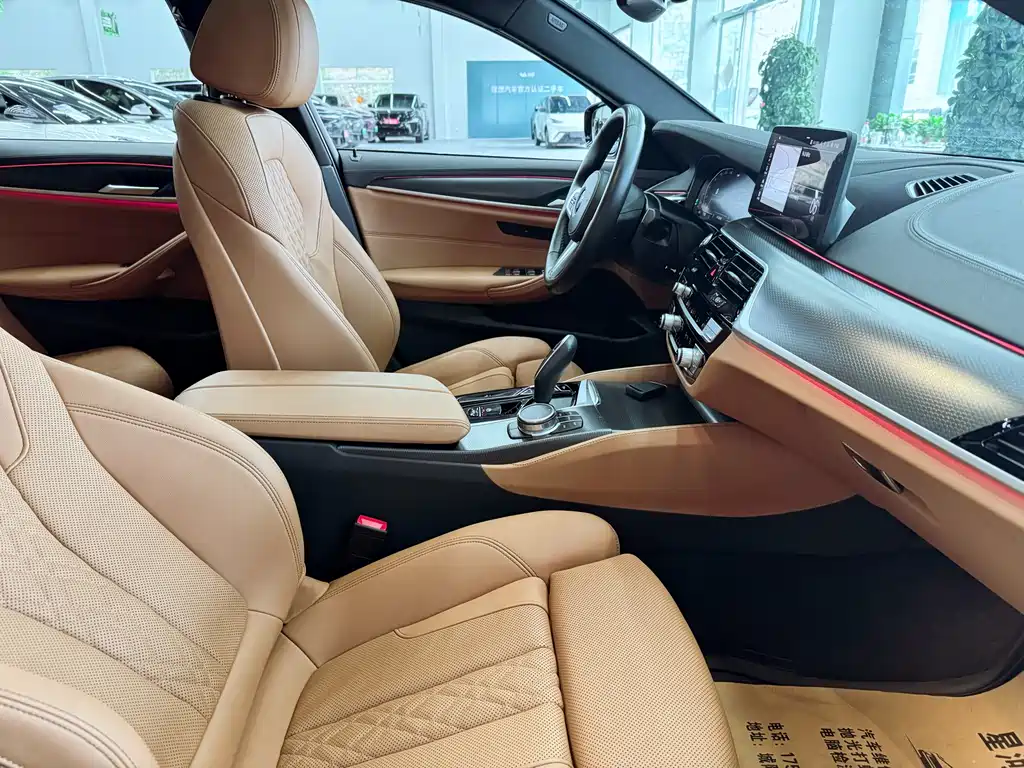 BMW 5 Series 2023 — фото 17