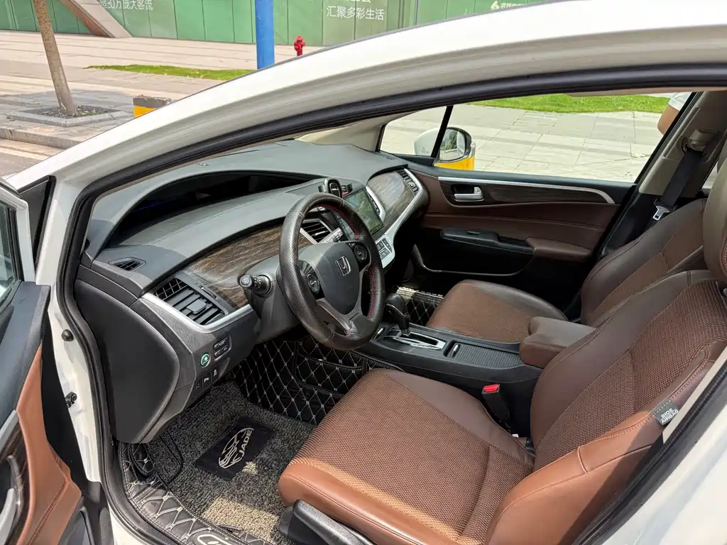 Honda Jade 2018 — фото 12