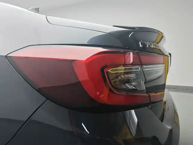 Honda Accord 2022 — фото 15