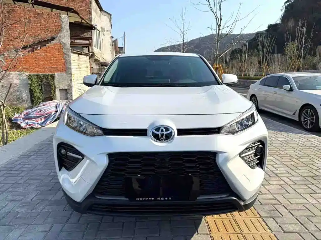 Toyota Wildlander 2023 — фото 2