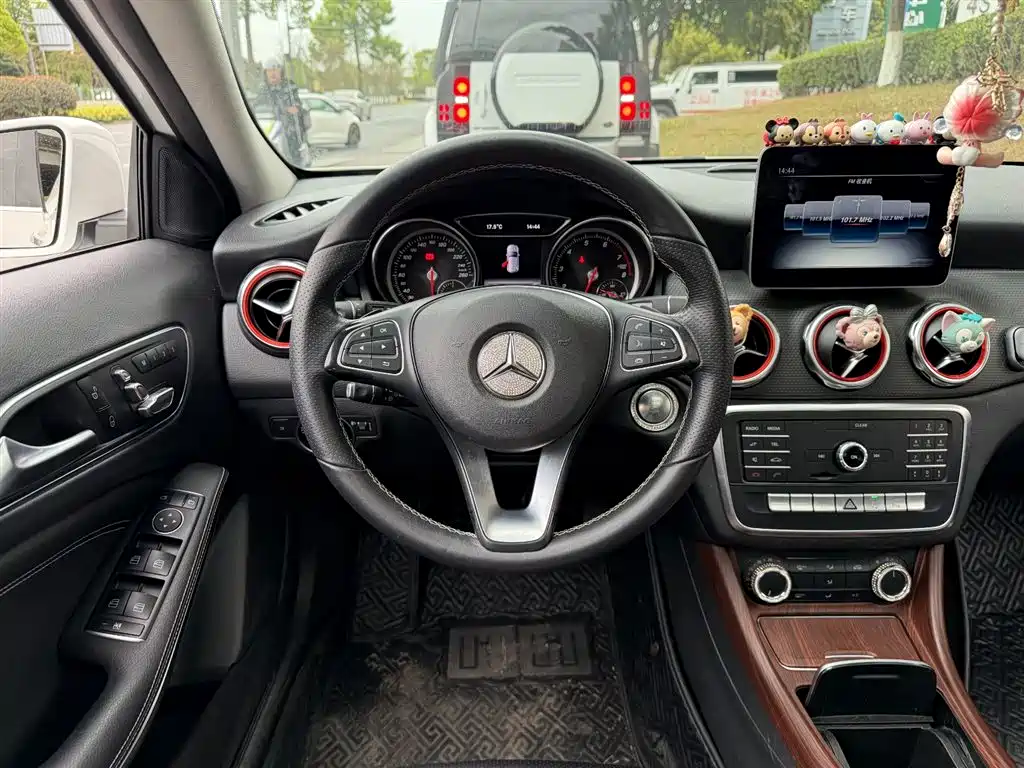 Mercedes-Benz GLA 2018 — фото 6
