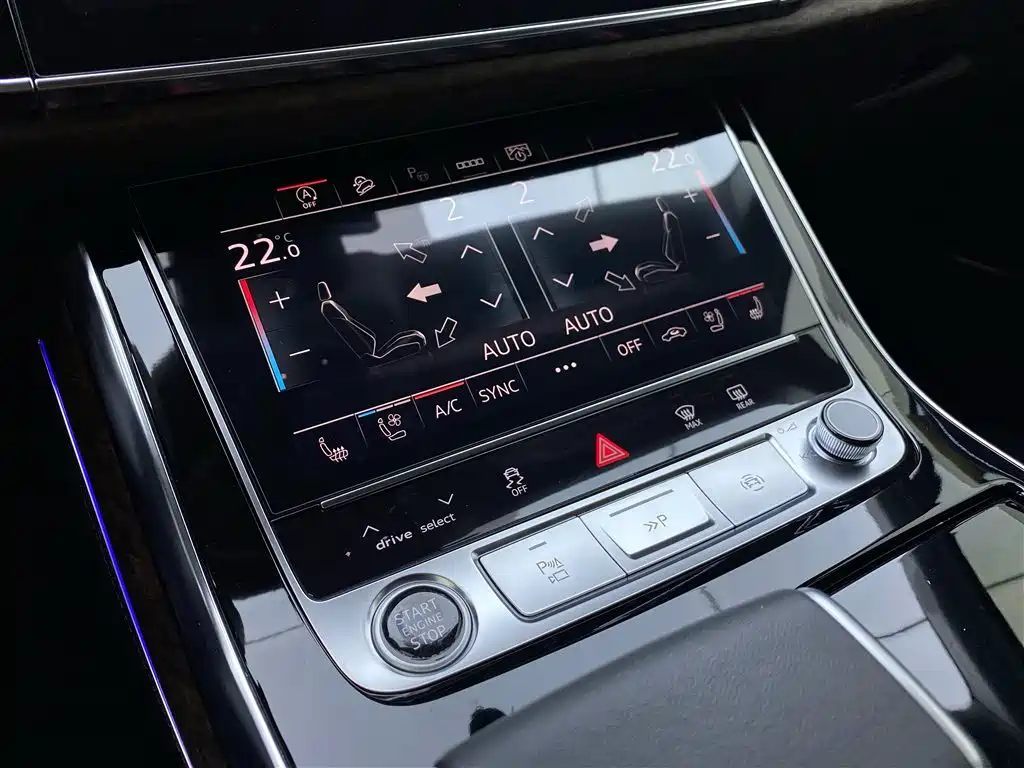 Audi Q7 2021 — фото 17