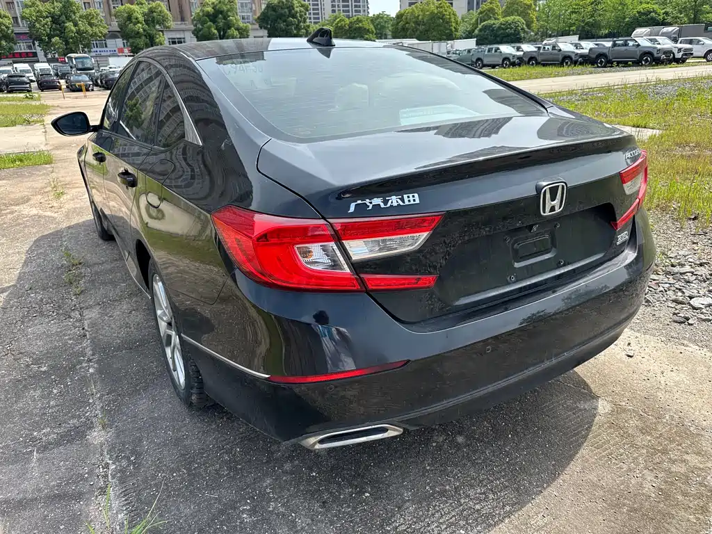Honda Accord 2019 — фото 7