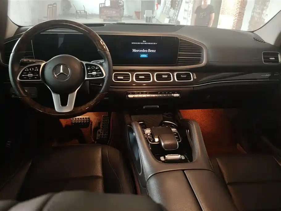 Mercedes-Benz GLS 2020 — фото 12
