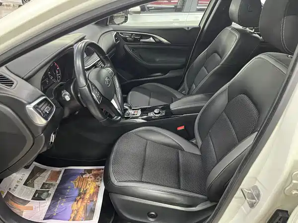 Infiniti QX30 2017