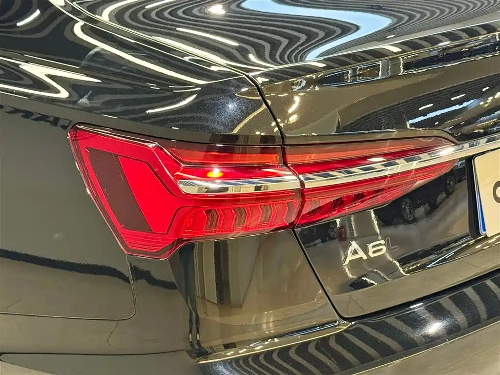 Audi A6L 2022 — фото 9