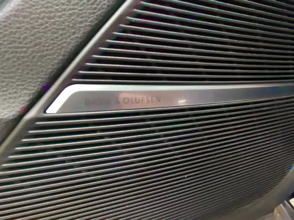 Audi Q7 2021 — фото 18
