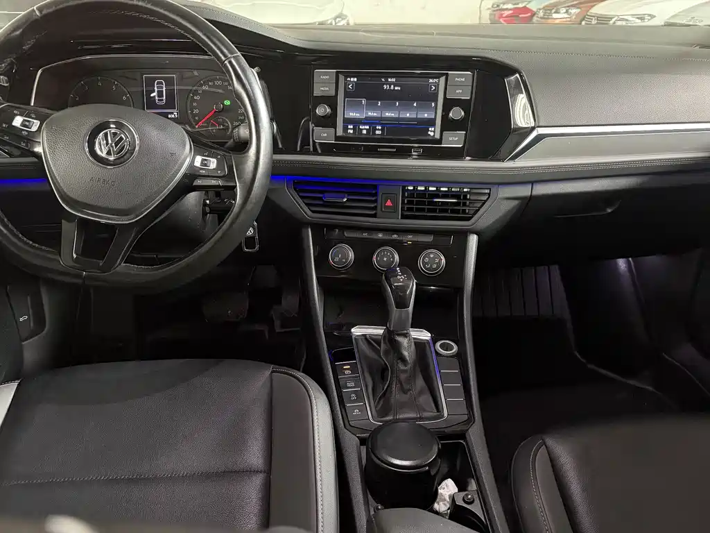 Volkswagen Sagitar 2019