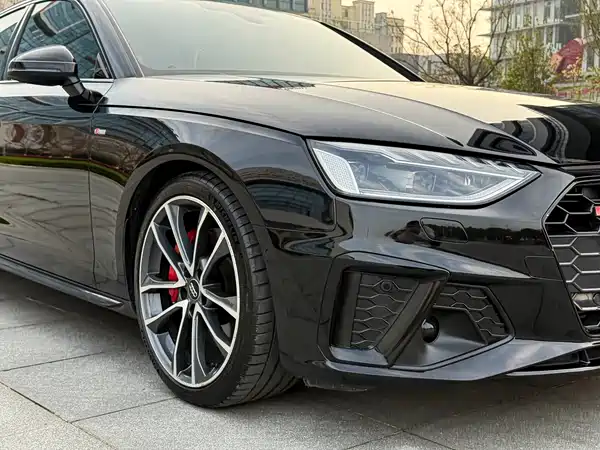 Audi A4L 2021