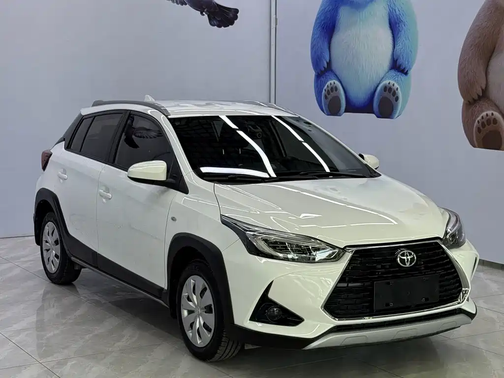 Toyota Yaris L 2022