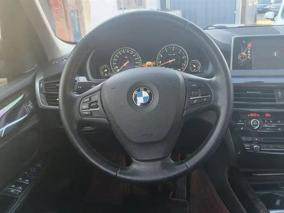 BMW X5 2016 — фото 15