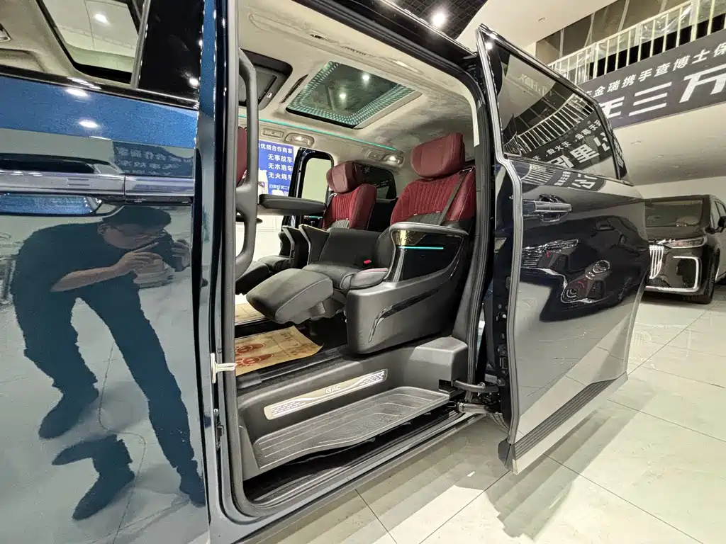 GAC Motor Trumpchi E9 2023 — фото 16