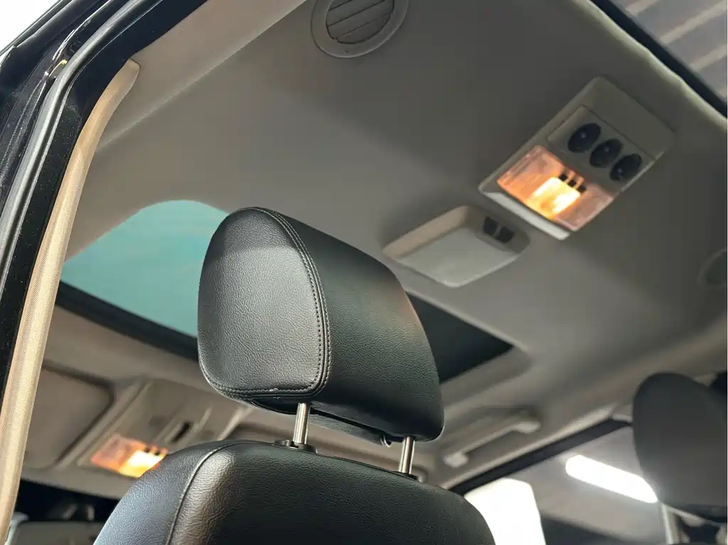 Land Rover Discovery 2019 — фото 19