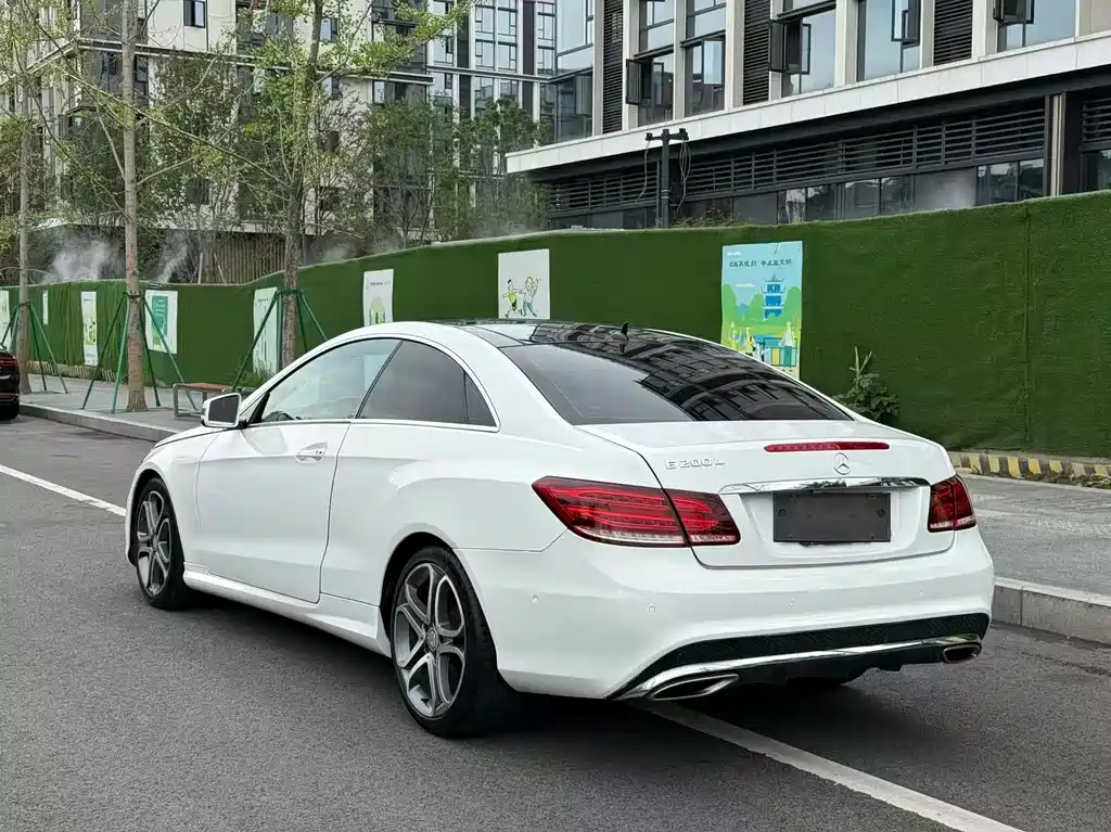 Mercedes-Benz E-Class 2015 — фото 8