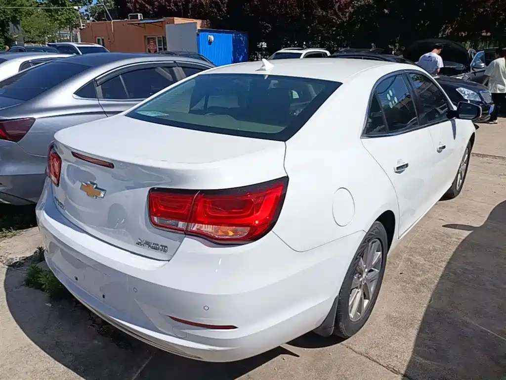 Chevrolet Malibu 2018 — фото 7