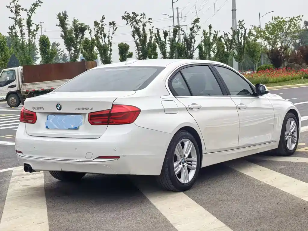 BMW 3 Series 2017