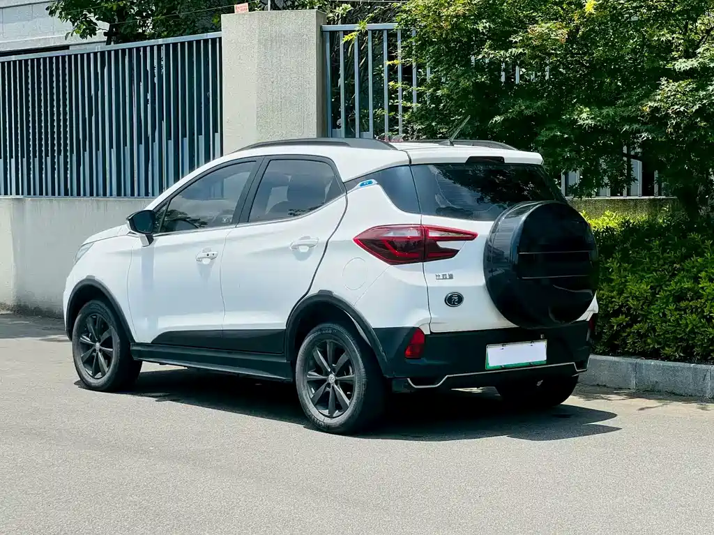 BYD Yuan EV 2018