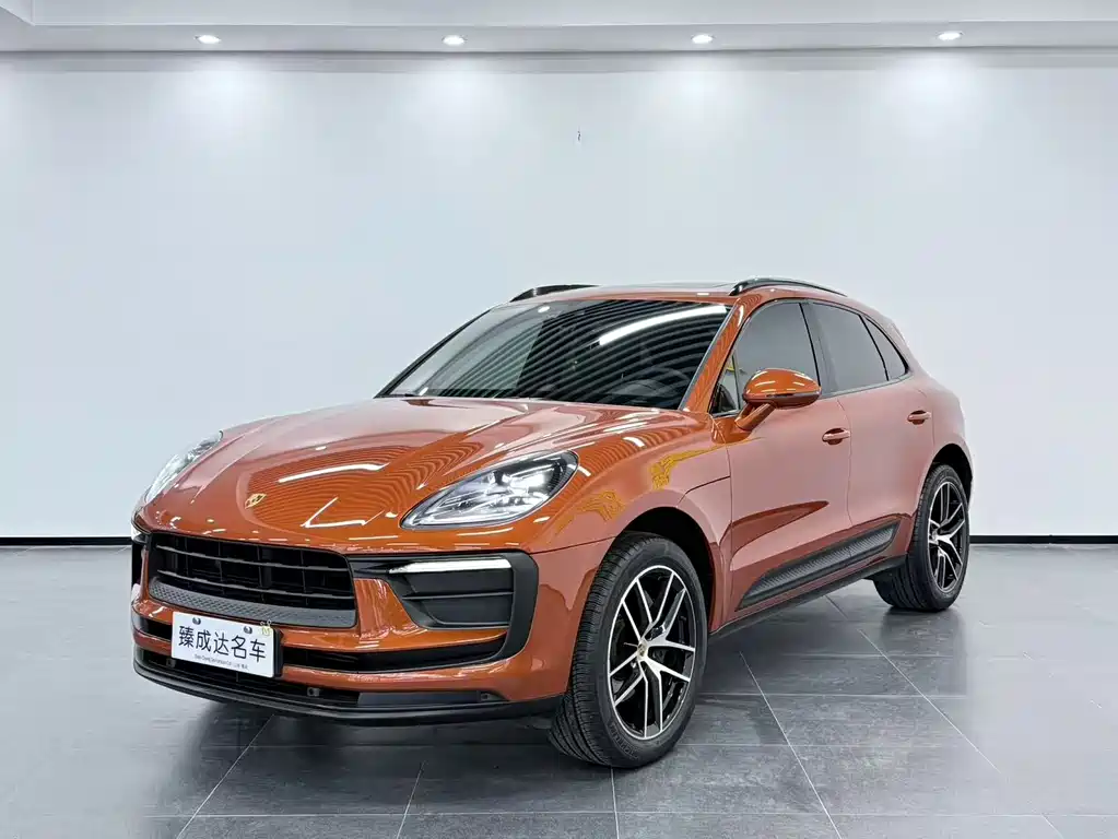 Porsche Macan 2022 — фото 1