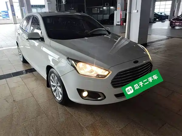 Ford Escort 2016