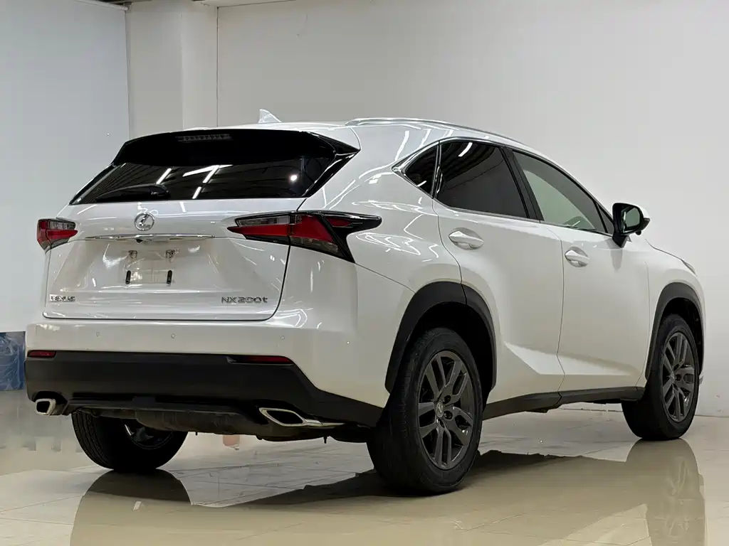 Lexus NX 2015 — фото 7