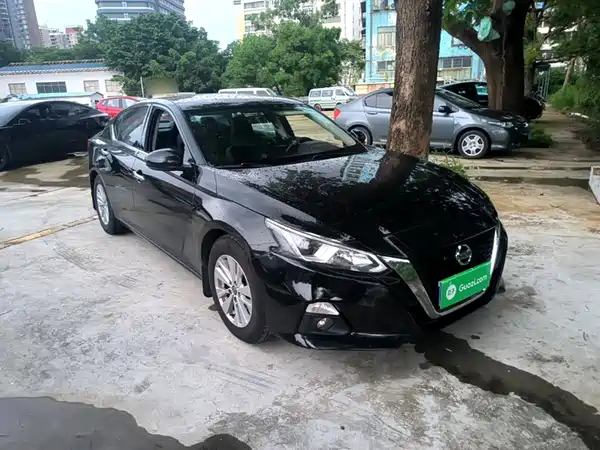 Nissan Teana 2022