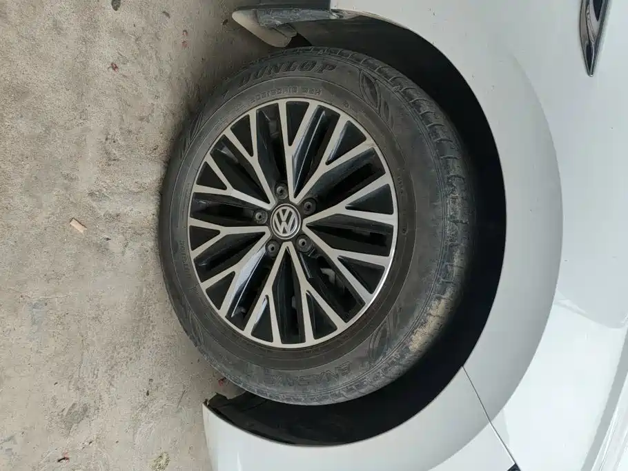 Volkswagen Sagitar 2019
