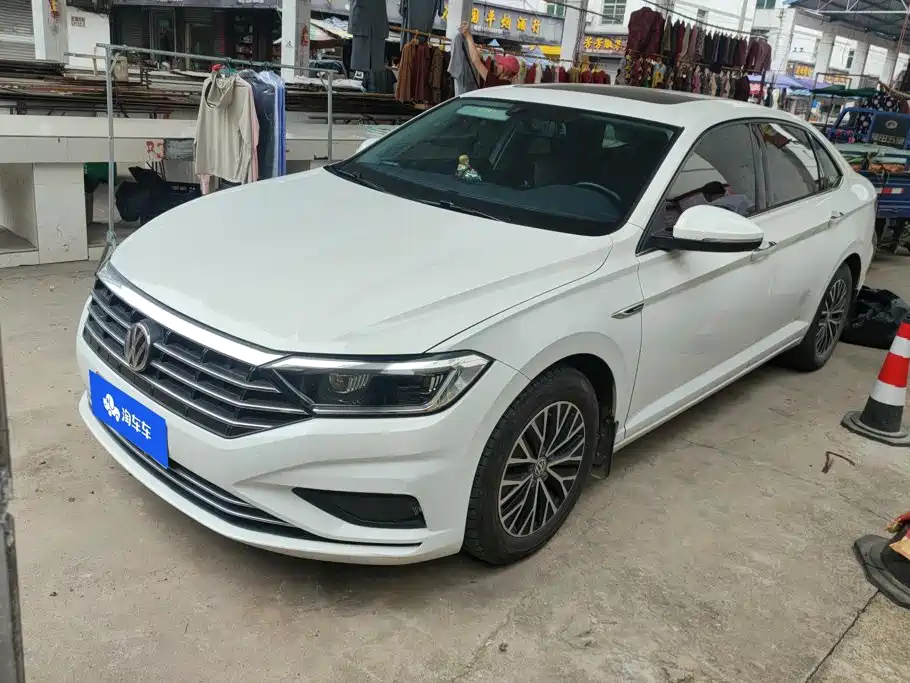 Volkswagen Sagitar 2019