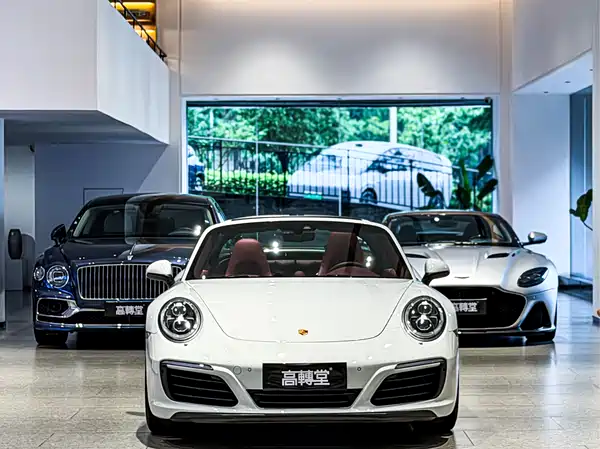 Porsche 911 2016