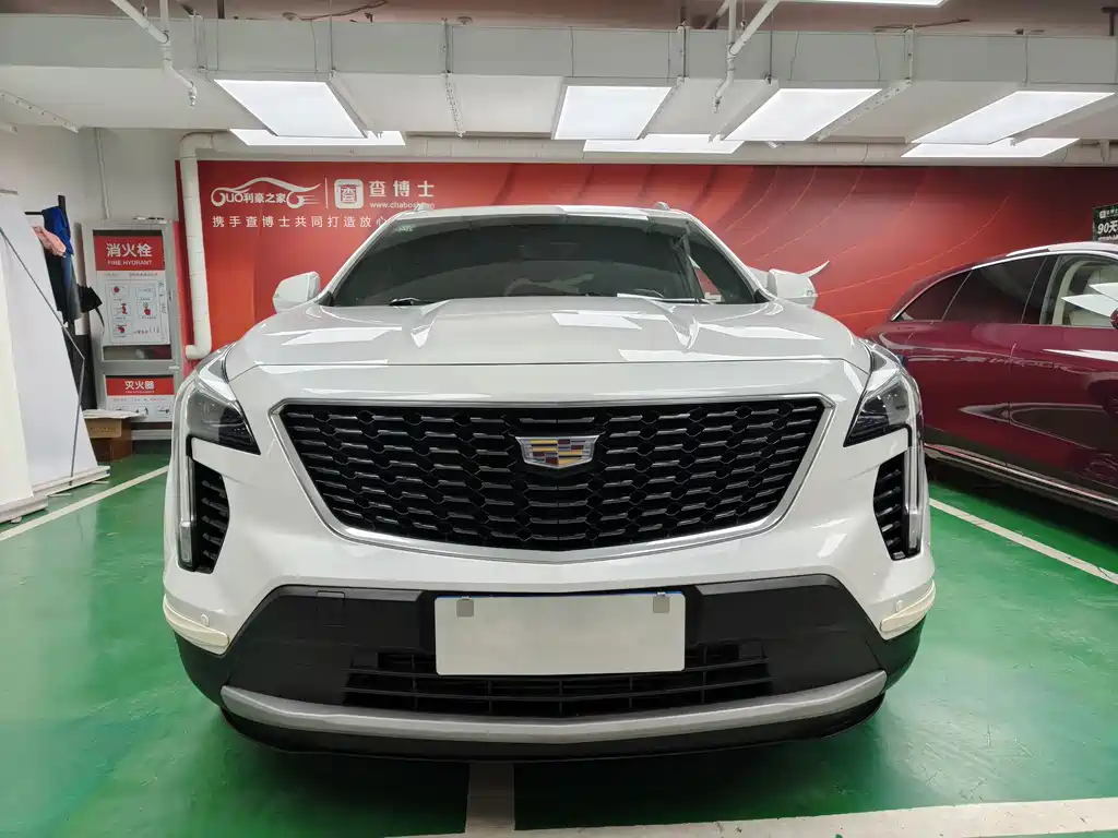 Cadillac XT4 2019 — фото 2