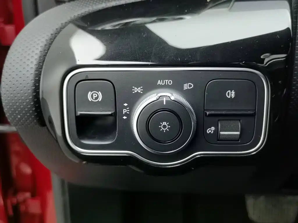 Mercedes-Benz A-Class 2020 — фото 21