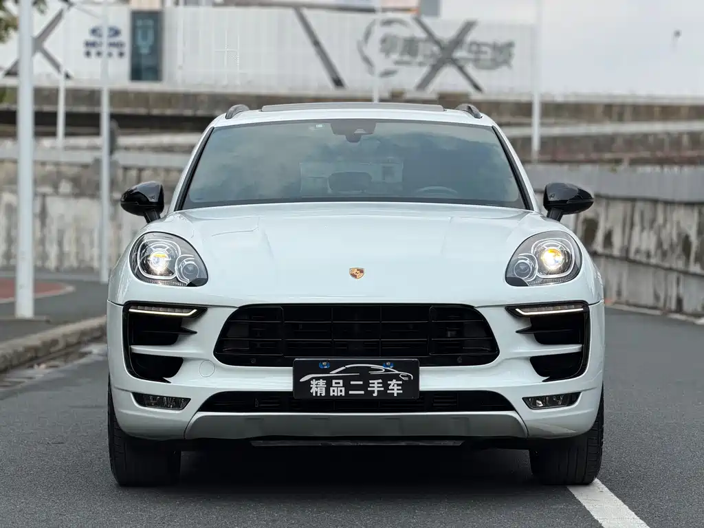 Porsche Macan 2018 — фото 2